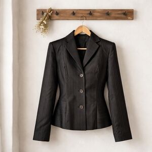 Louben wool blend black suit jacket pinstripe 8 blazer contouring Office Siren